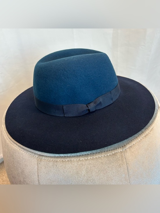 Isaac mizrahi blue black felt fedora hat two-toned NWOT - Picture 8 of 8
